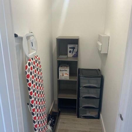 Stylish Pontcanna Flat Near City Centre Кардифф Экстерьер фото