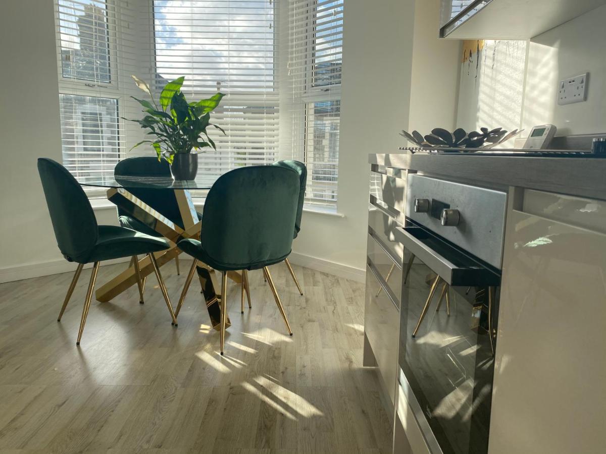 Stylish Pontcanna Flat Near City Centre Кардифф Экстерьер фото