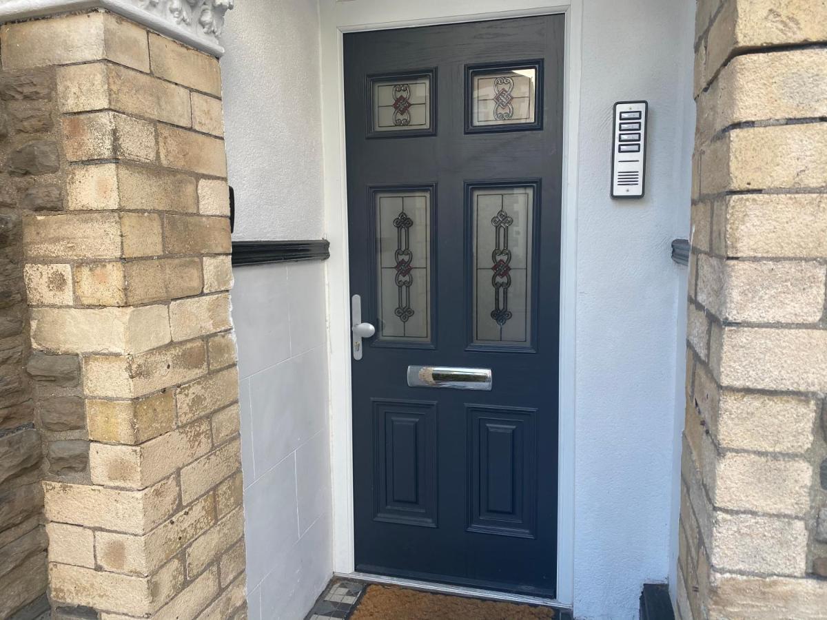 Stylish Pontcanna Flat Near City Centre Кардифф Экстерьер фото